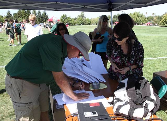 2011 Nike XC Invite-266.JPG - 2011 Nike Cross Country Invitational, September 17, Newhall Park, Concord, California.